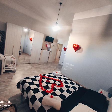 Scacco Matto Holiday House Taranto Eksteriør bilde