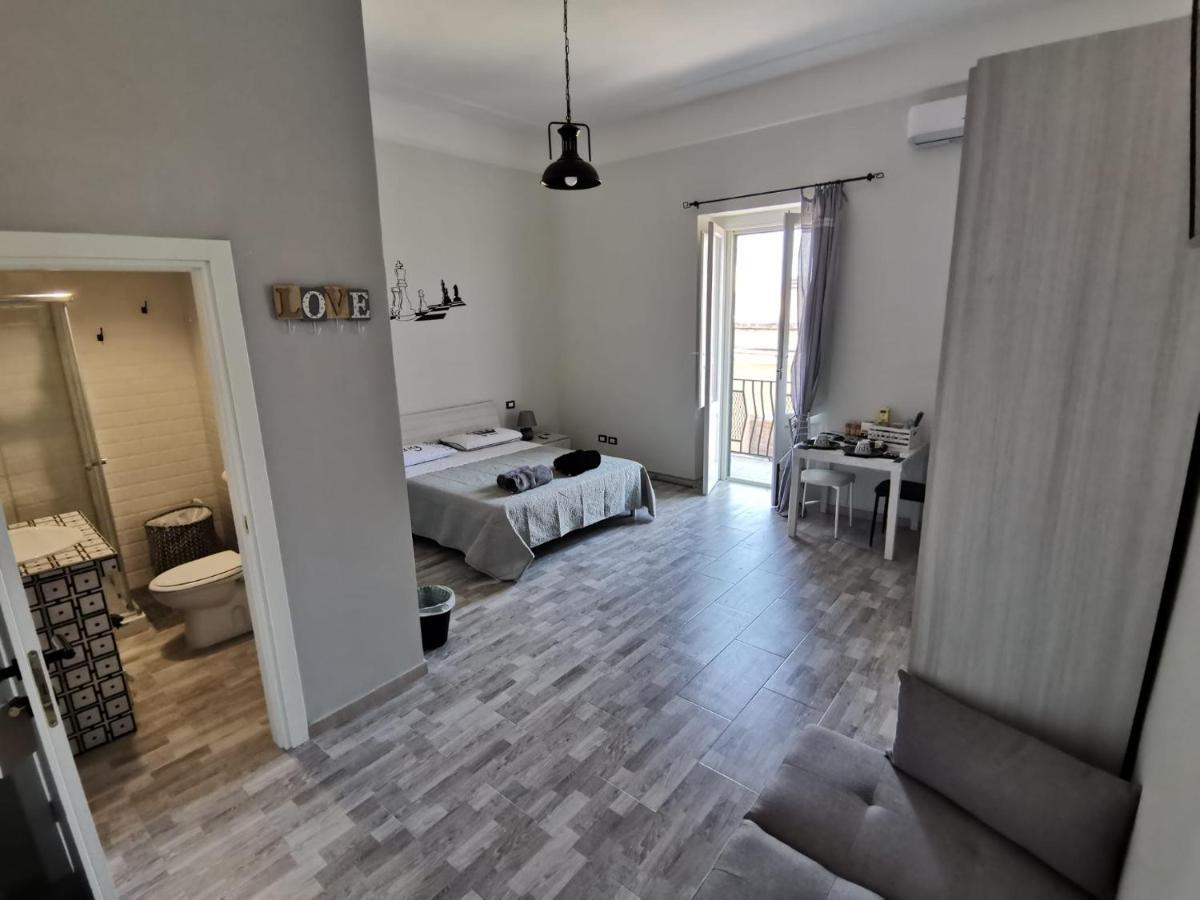 Scacco Matto Holiday House Taranto Eksteriør bilde