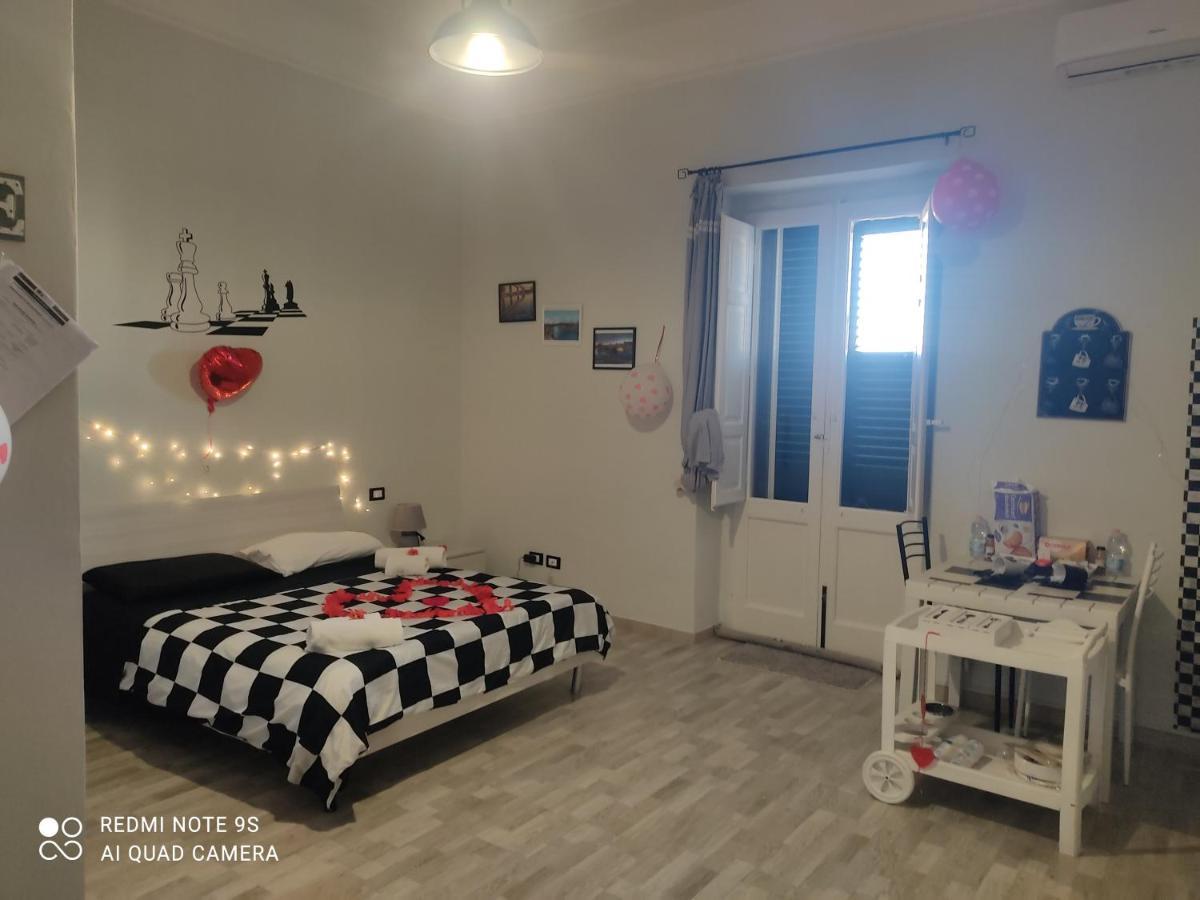 Scacco Matto Holiday House Taranto Eksteriør bilde