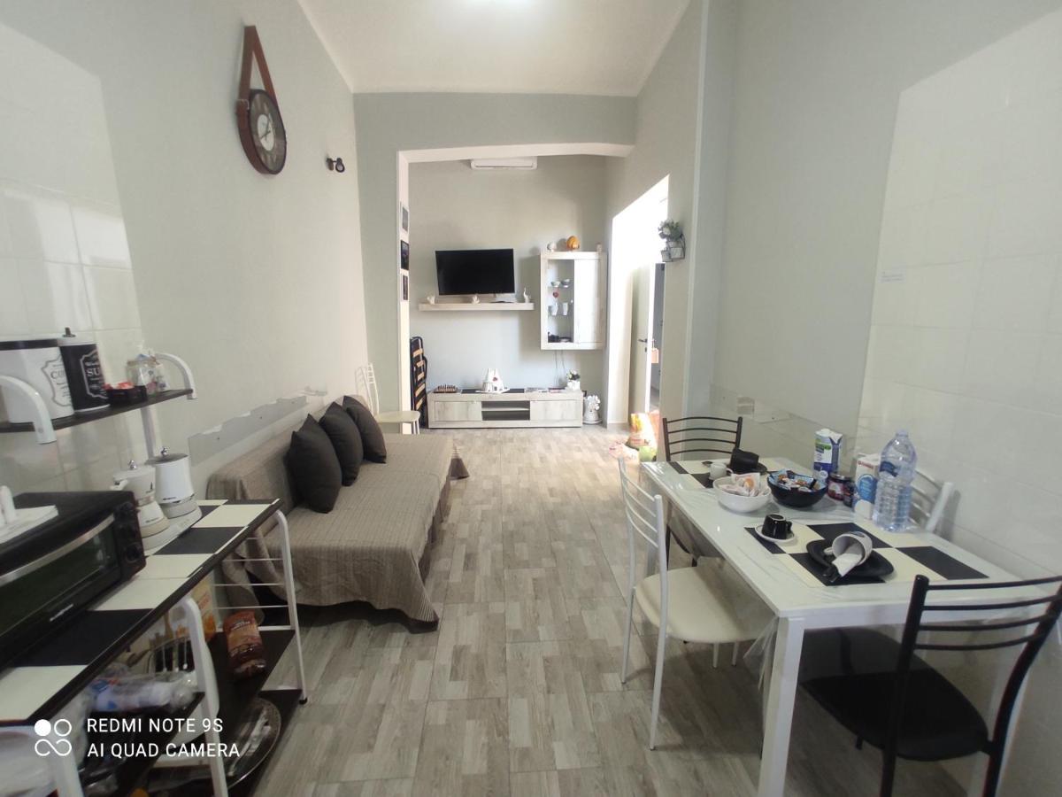 Scacco Matto Holiday House Taranto Eksteriør bilde